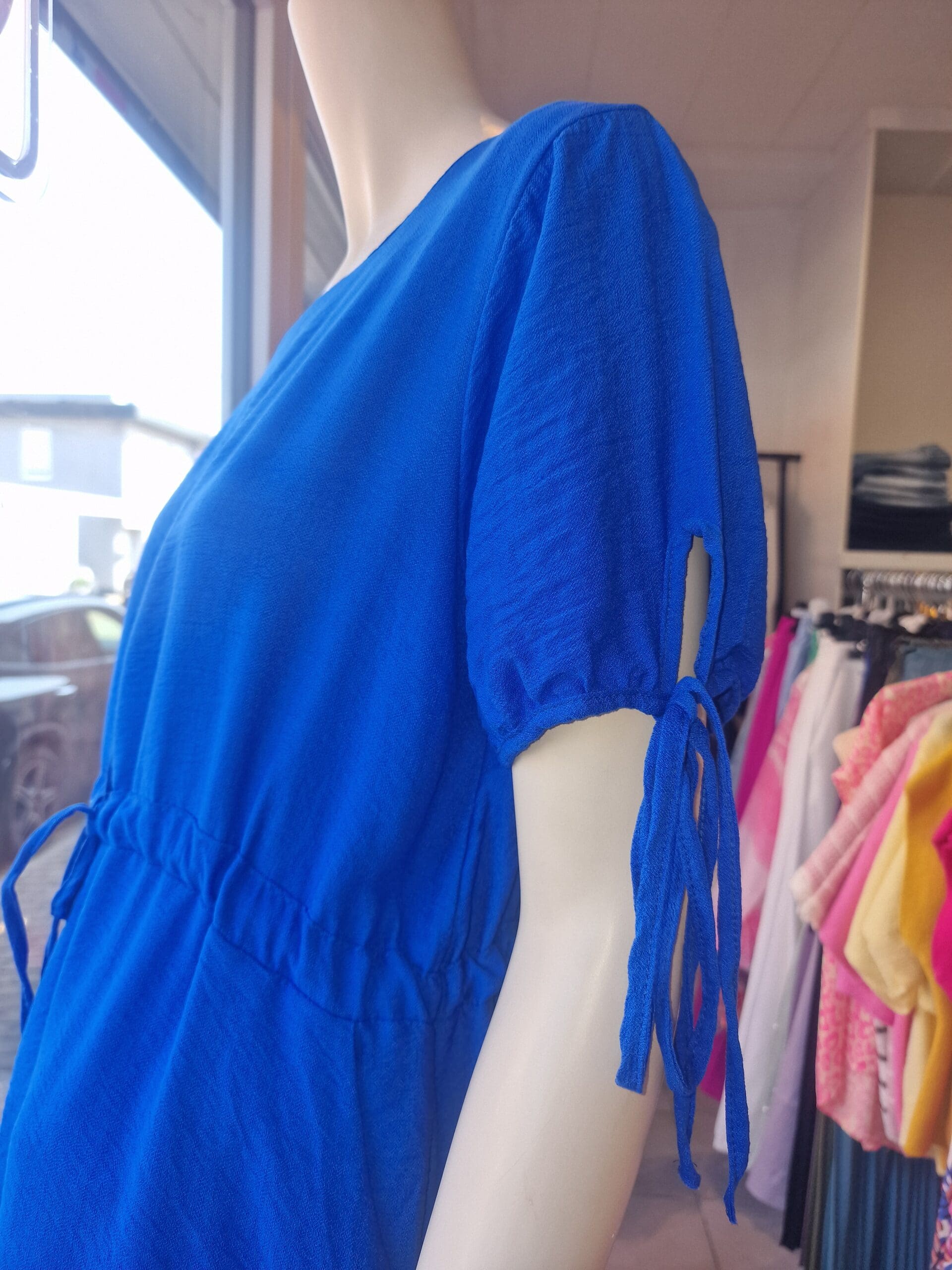 Jurk – met strik aan de taille - Afbeelding 3